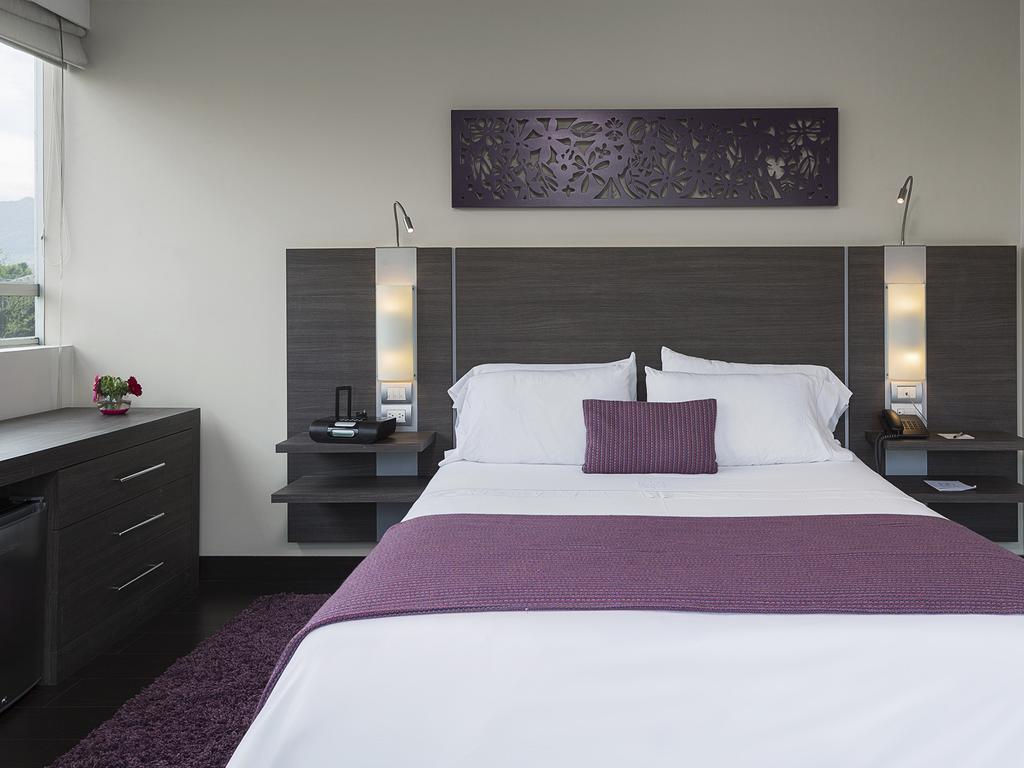 Hotel Bh El Poblado Medellin Ngoại thất bức ảnh